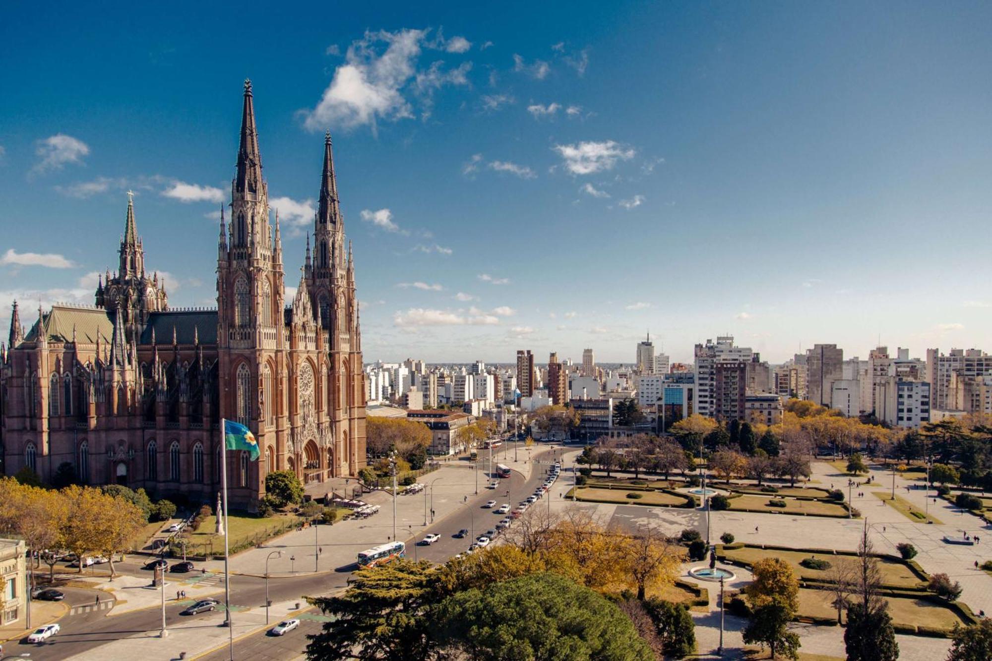 Hotel Dazzler By Wyndham La Plata Exterior foto